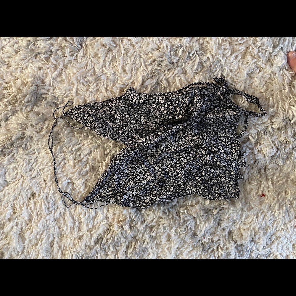 black and white floral tank top